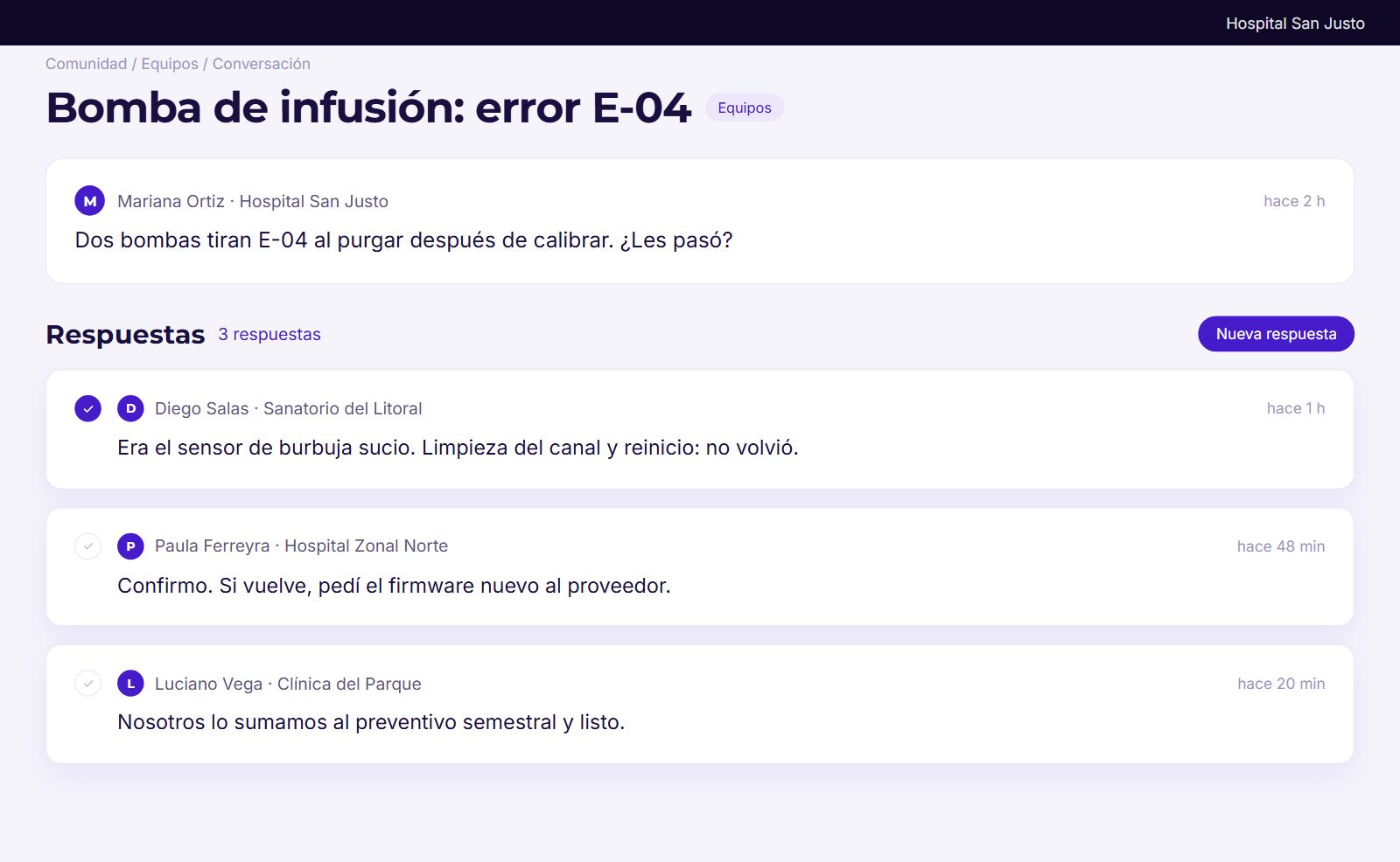 Módulo Comunidad de KIBBO: una consulta sobre un error de una bomba de infusión publicada por una institución, con respuestas de ingenieros de otras instituciones y la respuesta que resolvió el problema marcada.